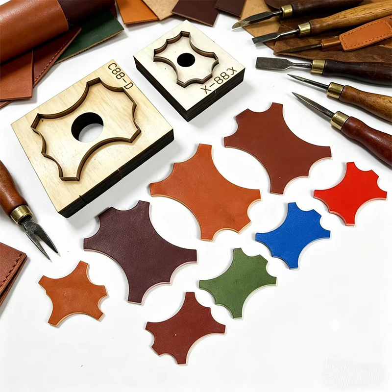 C88 Quadrilateral Floral Leath - Leatherwork Accessories reseña y precio