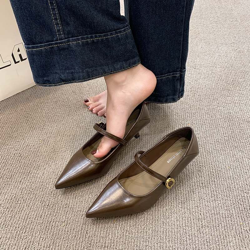 French pointed Mary Jane shoes - Leatherwork In French reseña y precio