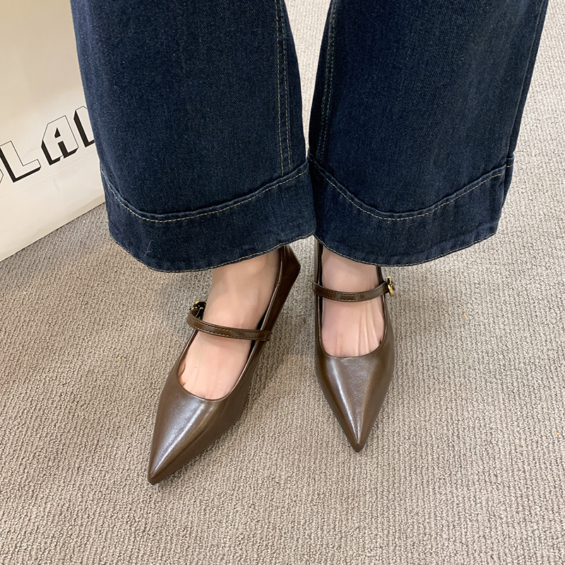 French pointed Mary Jane shoes - Leatherwork In French reseña y precio