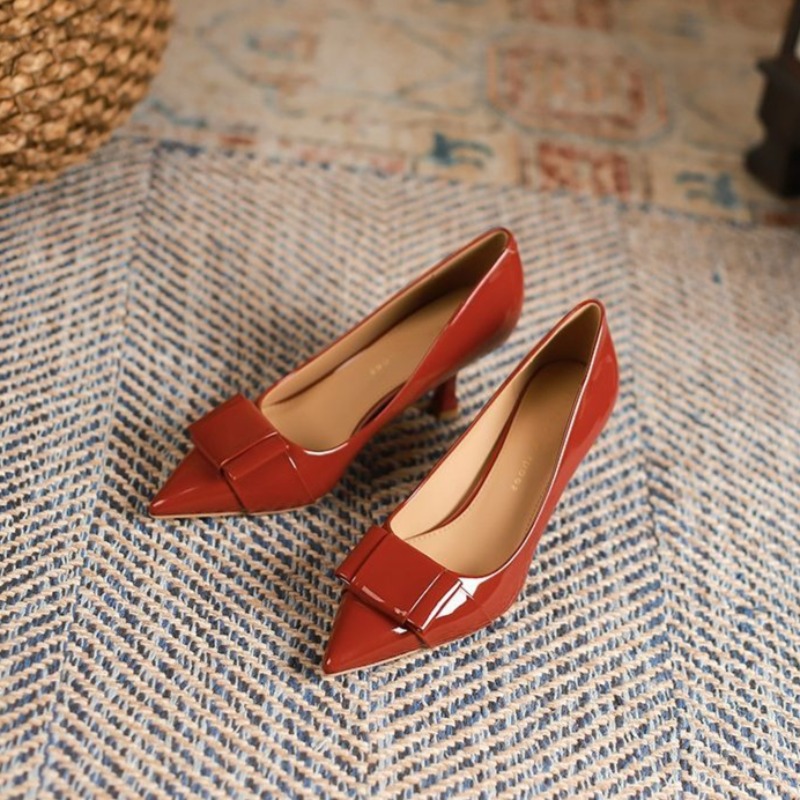 Heels for Ladies Pointed Stile - Leatherwork In French reseña y precio