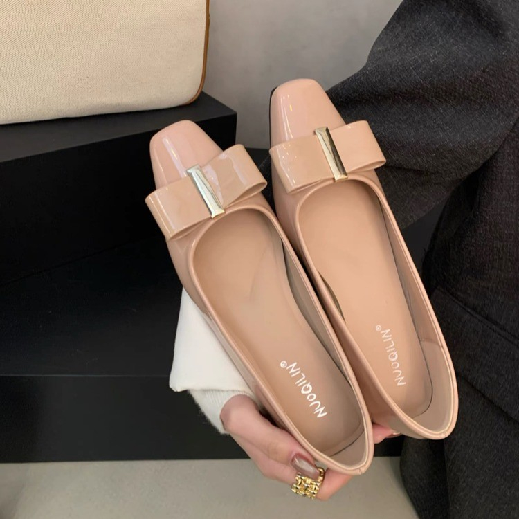 Square-toe Bow Shallow Single  - Leatherwork In French reseña y precio